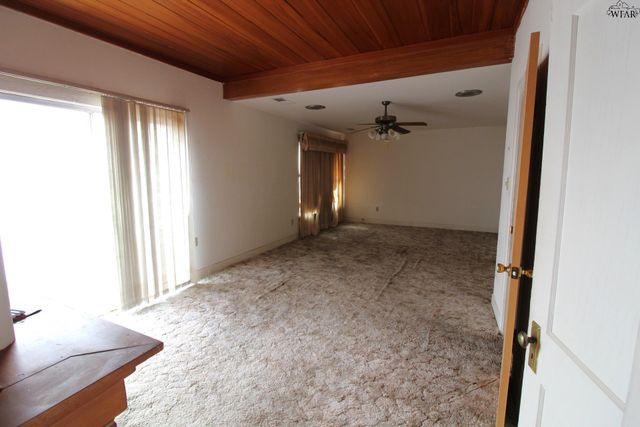 2030 NABERS STREET, Vernon, TX 76384