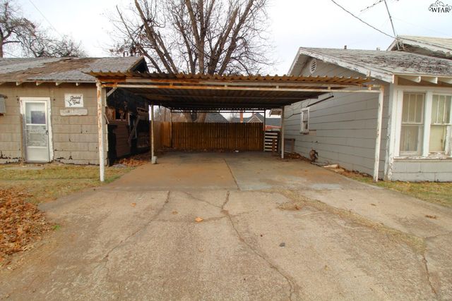 2030 NABERS STREET, Vernon, TX 76384
