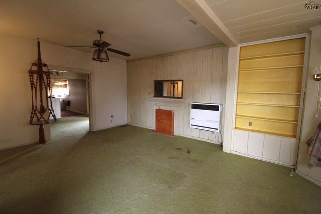 2030 NABERS STREET, Vernon, TX 76384