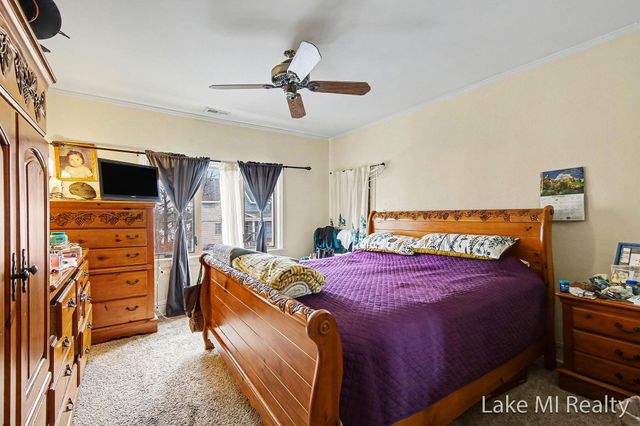 1053 3rd Street NW, Grand Rapids, MI 49504