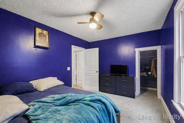 1053 3rd Street NW, Grand Rapids, MI 49504