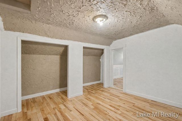 1053 3rd Street NW, Grand Rapids, MI 49504