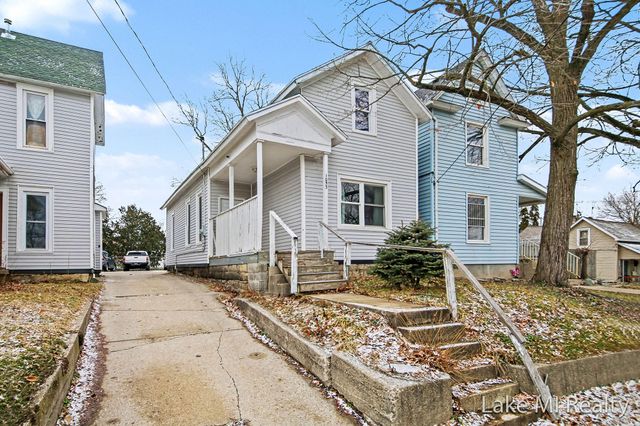 1053 3rd Street NW, Grand Rapids, MI 49504