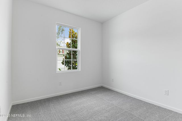 328 ALEXANDRITE Street, Deland, FL 32720