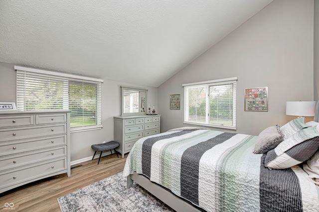 1513 Newport Lane, Zionsville, IN 46077