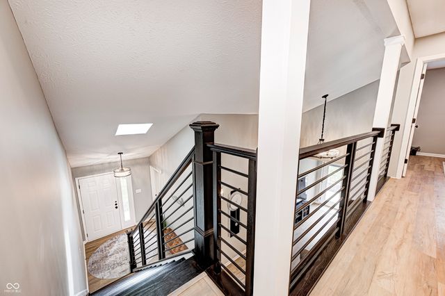 1513 Newport Lane, Zionsville, IN 46077