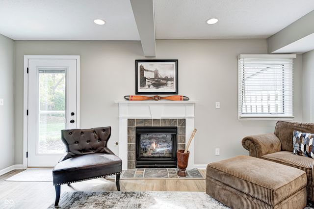 1513 Newport Lane, Zionsville, IN 46077