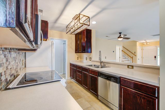 202 Seneca River Drive, Summerville, SC 29485