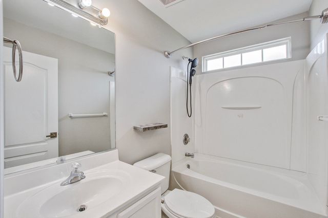 202 Seneca River Drive, Summerville, SC 29485