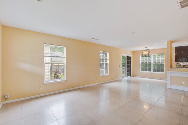 202 Seneca River Drive, Summerville, SC 29485