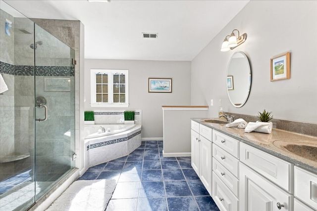 11 Evergreen Rd, Norfolk, MA 02056