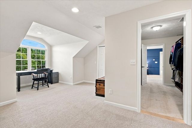 11 Evergreen Rd, Norfolk, MA 02056