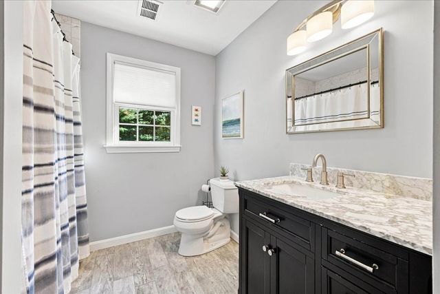 11 Evergreen Rd, Norfolk, MA 02056