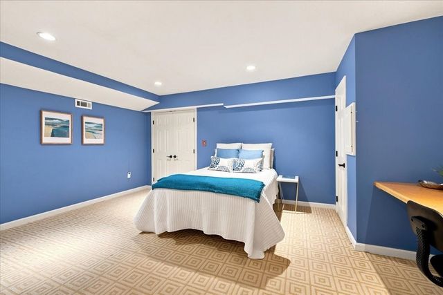 11 Evergreen Rd, Norfolk, MA 02056