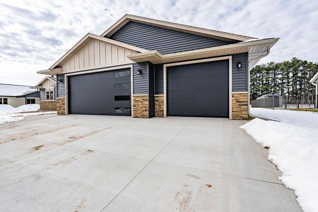 1827 Golden Gate WAY, Holmen, WI 54636