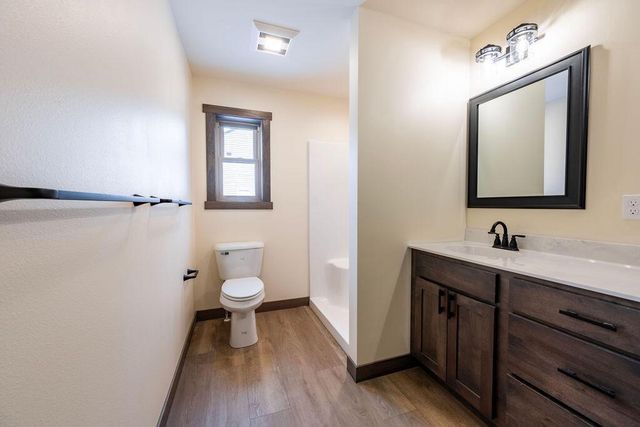 1827 Golden Gate WAY, Holmen, WI 54636