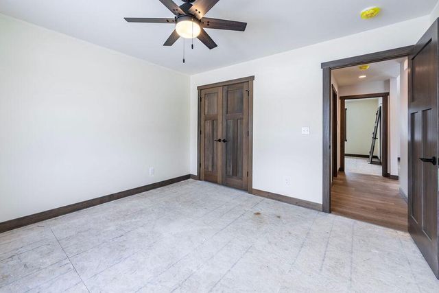 1827 Golden Gate WAY, Holmen, WI 54636