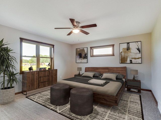 1827 Golden Gate WAY, Holmen, WI 54636