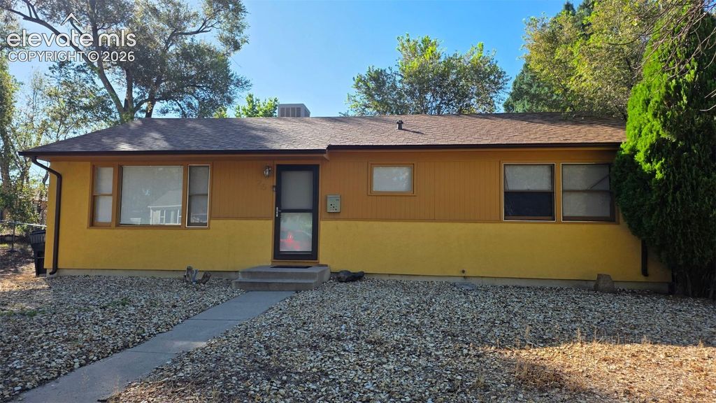 26 Caledonia Road, Pueblo, CO 81001 — exterior