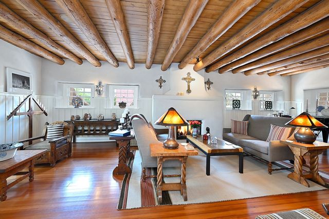 311 Bishops Lodge Road, Santa Fe, NM 87501