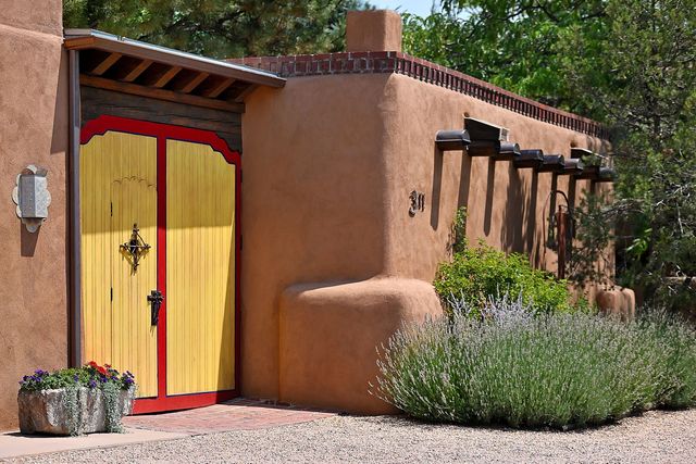 311 Bishops Lodge Road, Santa Fe, NM 87501