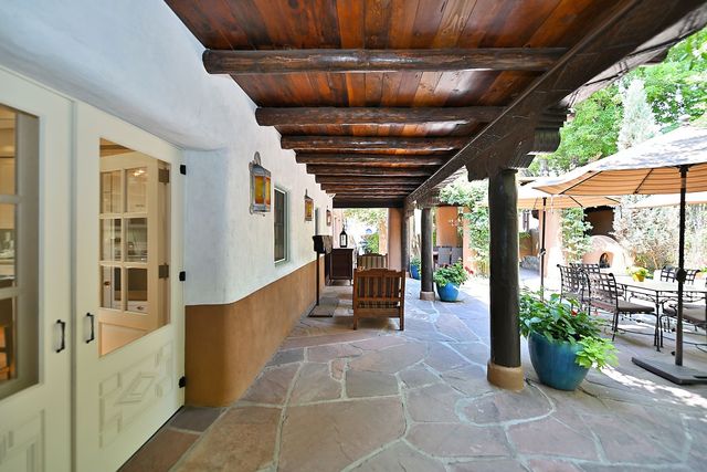 311 Bishops Lodge Road, Santa Fe, NM 87501