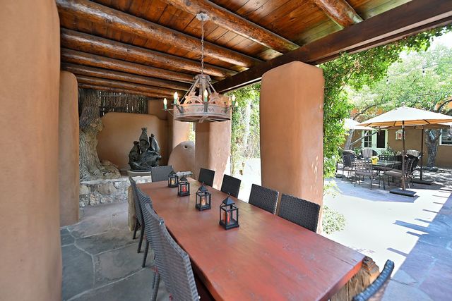 311 Bishops Lodge Road, Santa Fe, NM 87501
