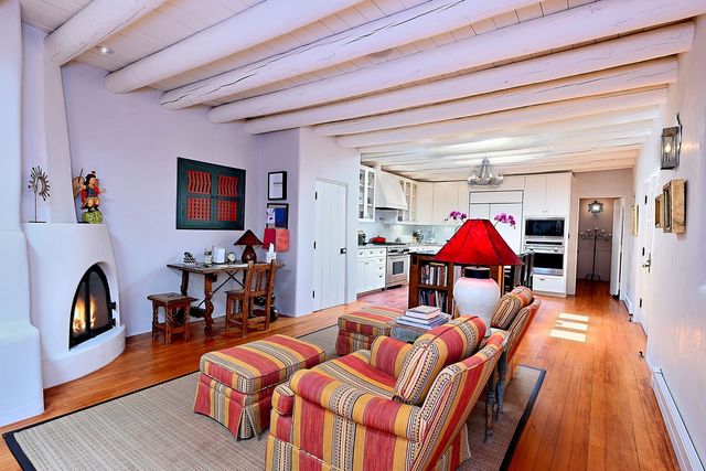311 Bishops Lodge Road, Santa Fe, NM 87501