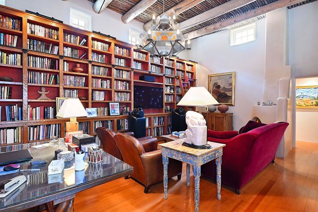 311 Bishops Lodge Road, Santa Fe, NM 87501