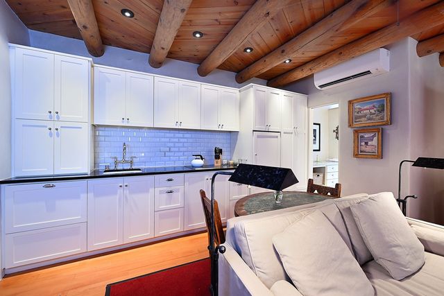 311 Bishops Lodge Road, Santa Fe, NM 87501