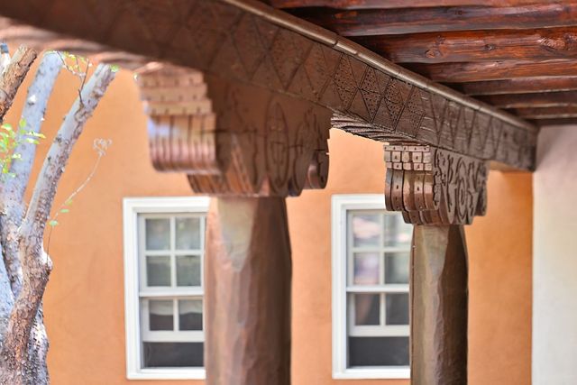 311 Bishops Lodge Road, Santa Fe, NM 87501