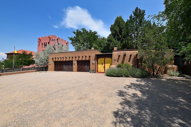 311 Bishops Lodge Road, Santa Fe, NM 87501