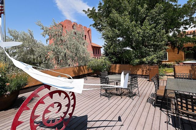 311 Bishops Lodge Road, Santa Fe, NM 87501