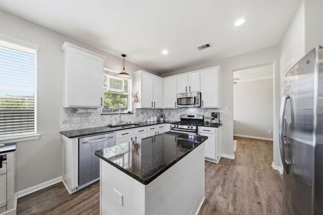 8911 Henrico Lane, Rosenberg, TX 77469