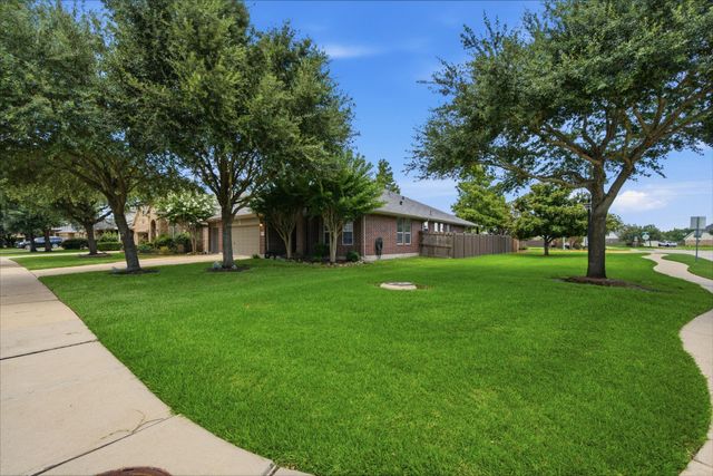 8911 Henrico Lane, Rosenberg, TX 77469