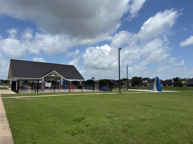 8911 Henrico Lane, Rosenberg, TX 77469
