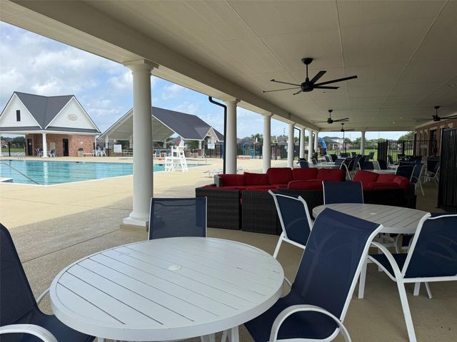 8911 Henrico Lane, Rosenberg, TX 77469