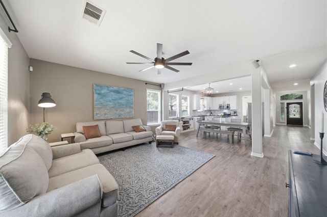 8911 Henrico Lane, Rosenberg, TX 77469