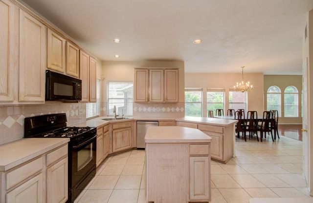 2907 Little Branch Ct, Houston, TX 77082