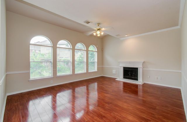2907 Little Branch Ct, Houston, TX 77082