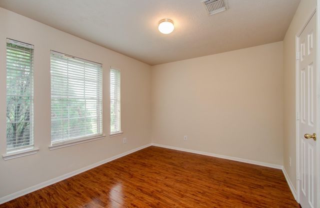 2907 Little Branch Ct, Houston, TX 77082