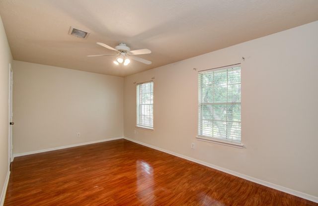 2907 Little Branch Ct, Houston, TX 77082