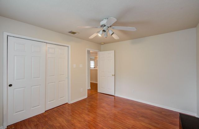 2907 Little Branch Ct, Houston, TX 77082