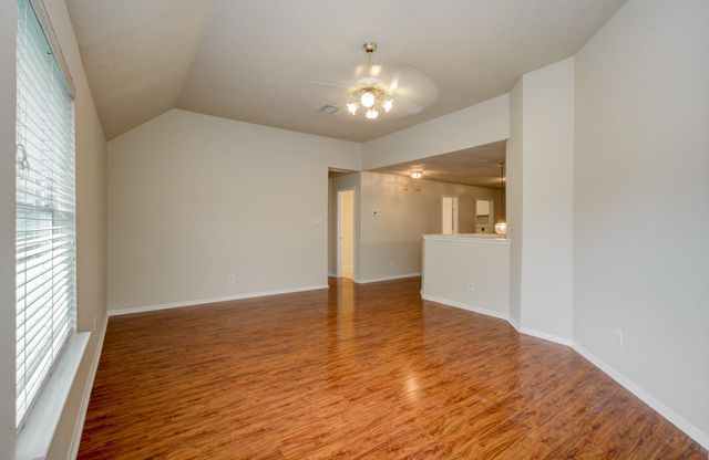 2907 Little Branch Ct, Houston, TX 77082