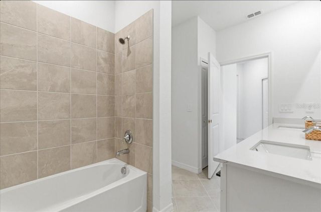 19140 SCALLOP LOOP 308, Lakewood Ranch, FL 34211