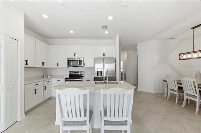 19140 SCALLOP LOOP 308, Lakewood Ranch, FL 34211