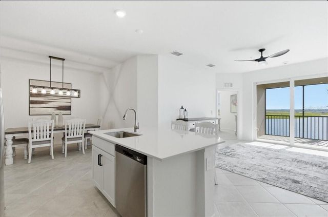 19140 SCALLOP LOOP 308, Lakewood Ranch, FL 34211