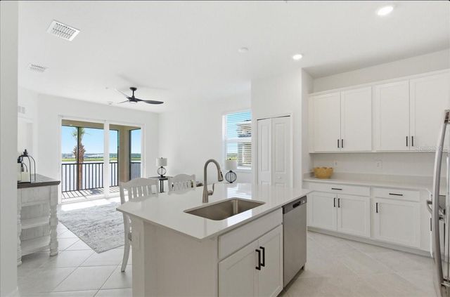 19140 SCALLOP LOOP 308, Lakewood Ranch, FL 34211