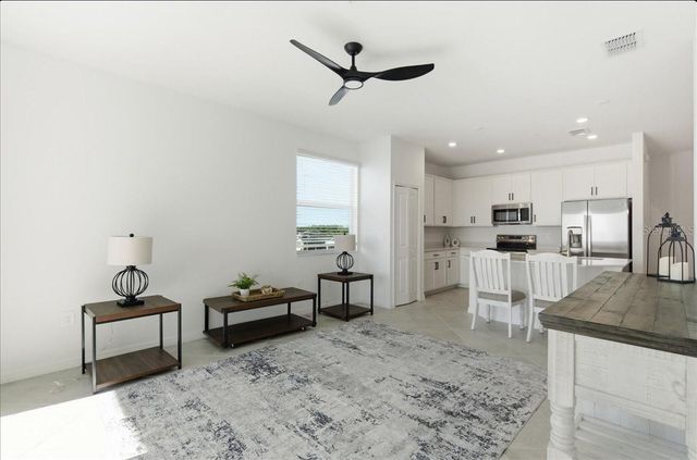 19140 SCALLOP LOOP 308, Lakewood Ranch, FL 34211