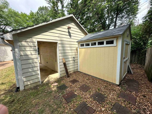 140 ALEXANDER ST, Memphis, TN 38111